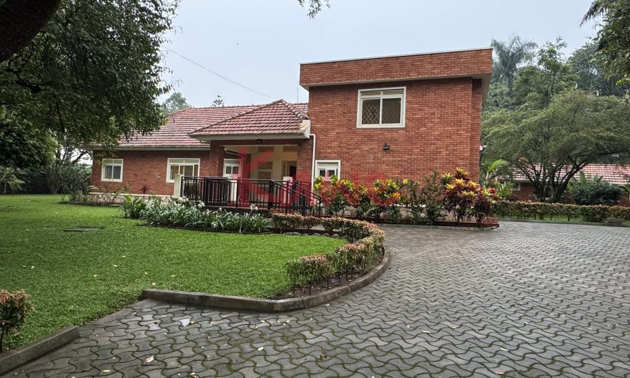 House Land For Sale in Kololo Kampala